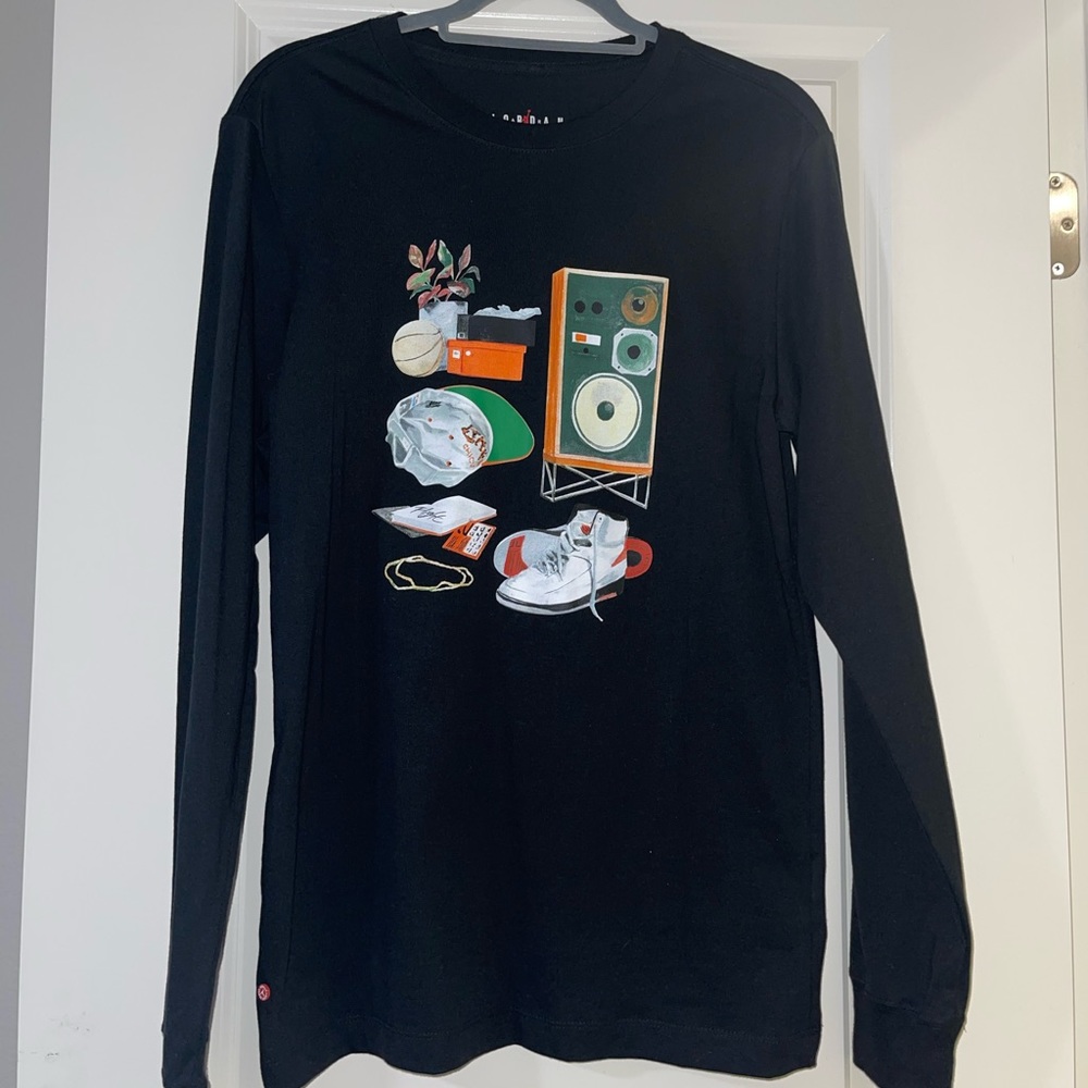 Air Jordan artist series long sleeve tee 🏀🎨 - Picture 2 of 5